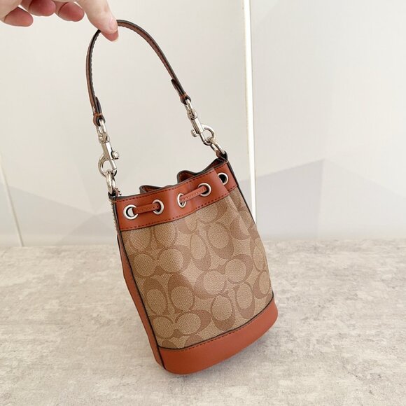 Coach mini bucket bag - Picture 5 of 8